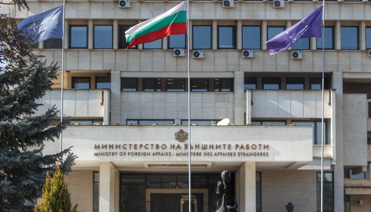 37 български граждани и членове на семействата им са потърсили помощ от МВнР