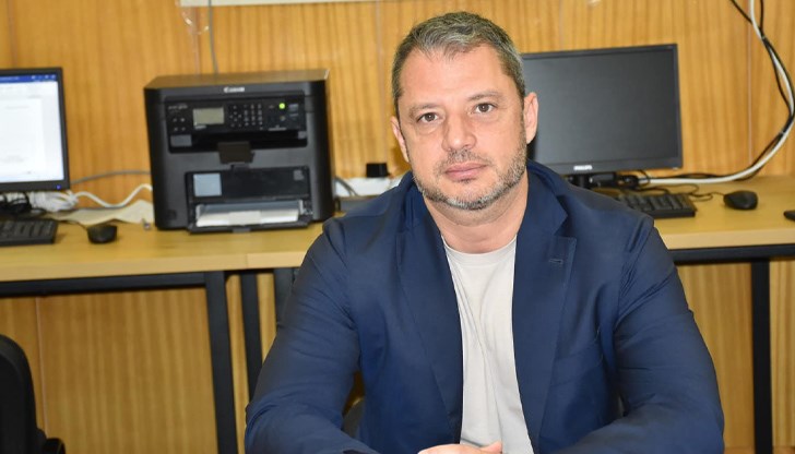 Всеки път премиерът лети с доставката си, щом предложа да отнемем дерогацията, каза Добрев Всеки път премиерът лети с доставката си, щом предложа да отнемем дерогацията, каза Добрев