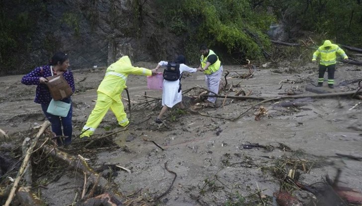 Стихията е една от най-мощните, които страната е виждала Стихията е една от най-мощните, които страната е виждала