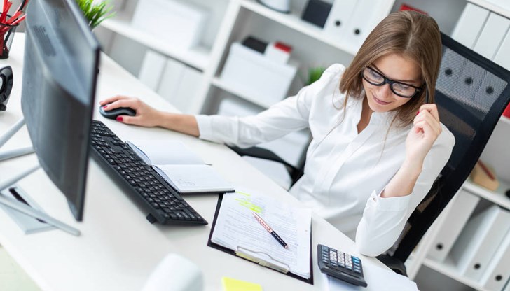 За да получите бърз кредит без наличен трудов договор, трябва да имате други източници на доход и добра кредитна история