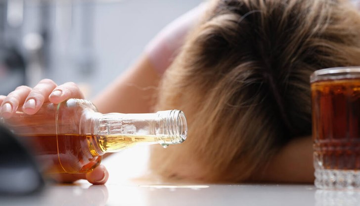 Непълнолетното момиче изпило около 400 мл концентрат Непълнолетното момиче изпило около 400 мл концентрат