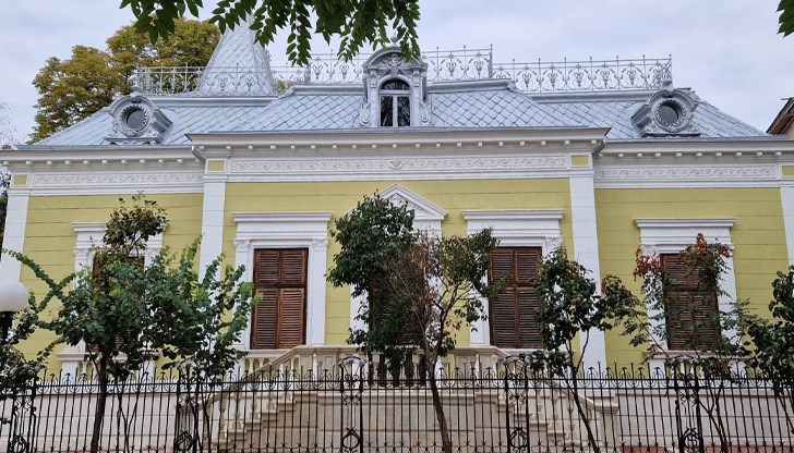 Семизовата къща е архитектурна и художествена недвижима културна ценност от национално значение