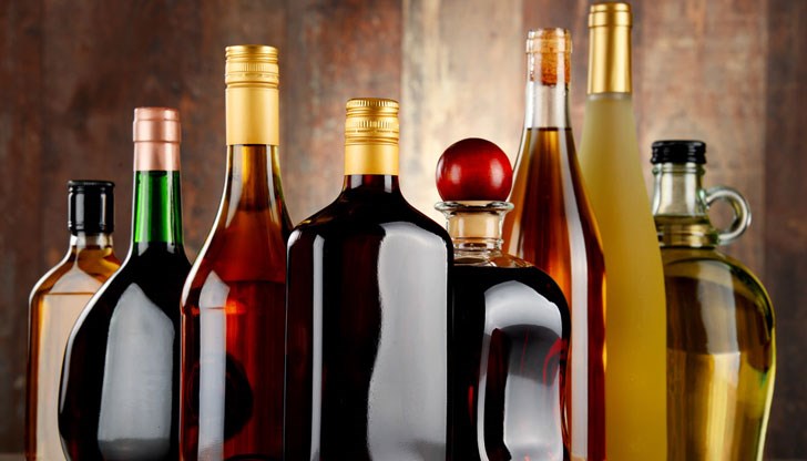 Някои бири ще станат по-горчиви, цените на обичани видове уиски и други напитки ще скочат до небесата Някои бири ще станат по-горчиви, цените на обичани видове уиски и други напитки ще скочат до небесата