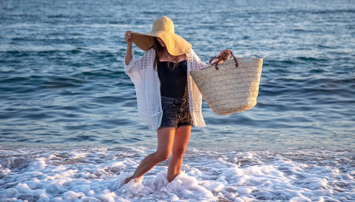 Причината за хубавото време е мощен пренос на по-топла въздушна маса, която идва от Северна Африка Причината за хубавото време е мощен пренос на по-топла въздушна маса, която идва от Северна Африка