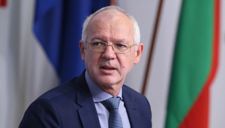 Ние сме ощетени като държава, имаме много слаба позиция в Брюксел, каза председателят на Асоциацията на индустриалния капитал Ние сме ощетени като държава, имаме много слаба позиция в Брюксел, каза председателят на Асоциацията на индустриалния капитал