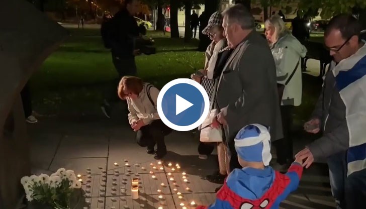 Събитието се провежда пред Паметника на спасението в София