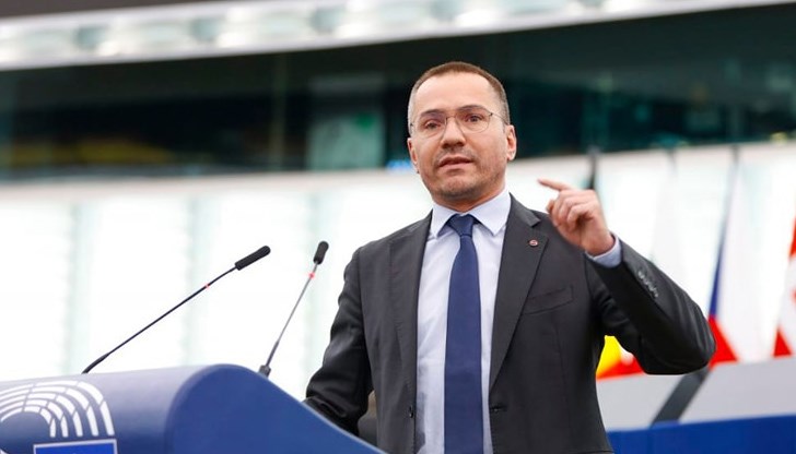 Силови групировки се опитват да вземат властта в Сандански, заяви съпредседателят на ВМРО