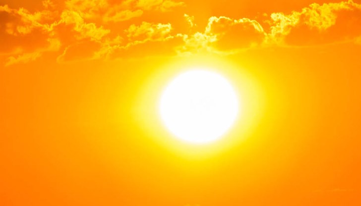 Най-високата измерена температура е 34,8 °С на 21 октомври във Велико Търново, Русе и Търговище