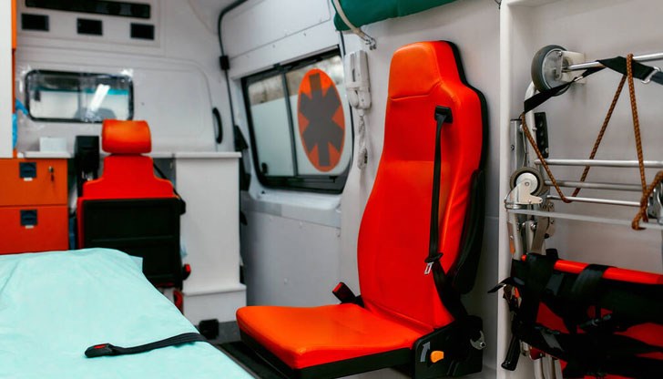 Двете жени са пресичали магистрала Двете жени са пресичали магистрала