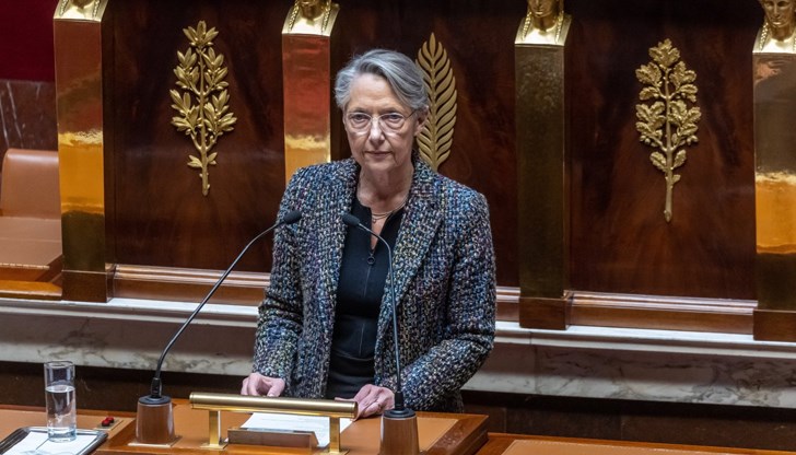 На този етап няма конкретна заплаха, но ще продължим да бъдем изключително бдителни, заяви френският премиер