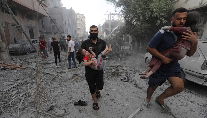 Повече от 670 000 души са настанени в препълнени училища и мазета на агенцията