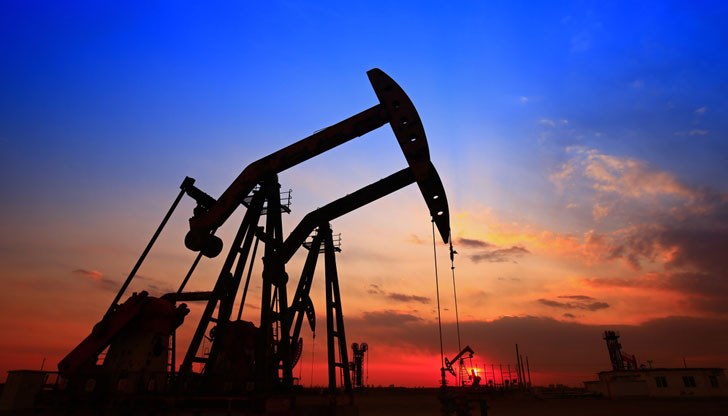 Цените на петрола се колебаеха в днешната търговия между опасения от ескалация на напрежението и дипломатически усилия