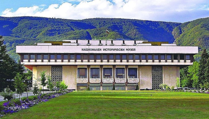 Правителството одобри 12 329 317 лв. за финансиране на музеи, художествени галерии, библиотеки и читалища