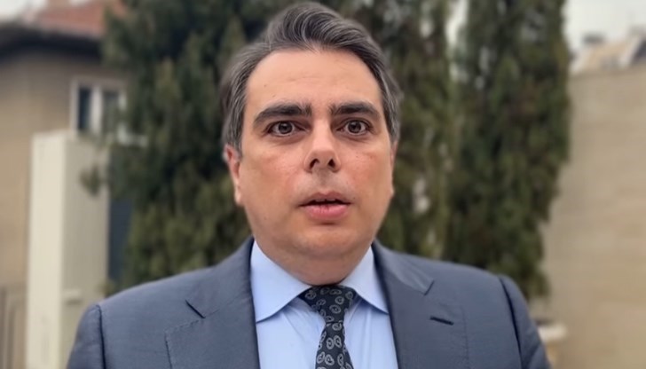 По думите на Василев, докато нещо не е факт, нищо не е сигурно