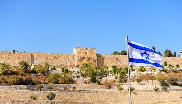 Правителството няма да приема закони или да взема решения, които не засягат воденето на войната Правителството няма да приема закони или да взема решения, които не засягат воденето на войната