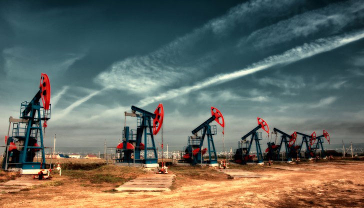 Саудитска Арабия заяви, че ще намали производството с един милион барела дневно, за да повиши цените