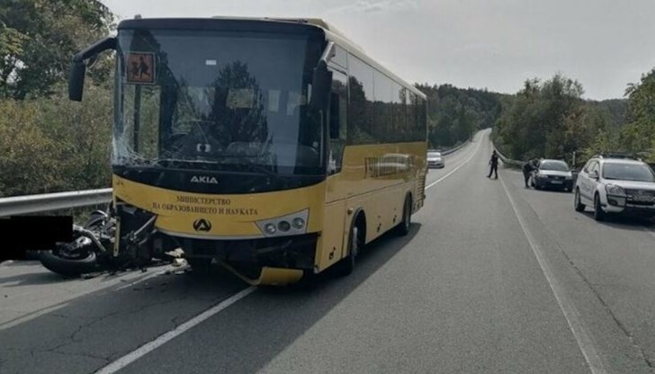 Инцидентът става около 14:30 часа на пътя Малко Търново - Звездец