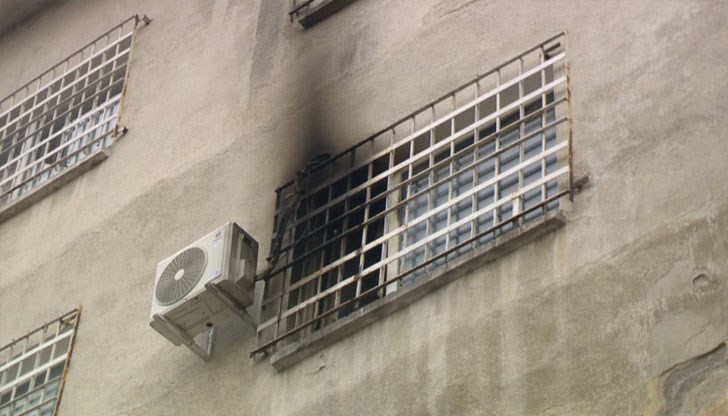 25-годишният мъж е бил наказан да лежи в изолатора 9 часа, 6 от тях завързан 25-годишният мъж е бил наказан да лежи в изолатора 9 часа, 6 от тях завързан