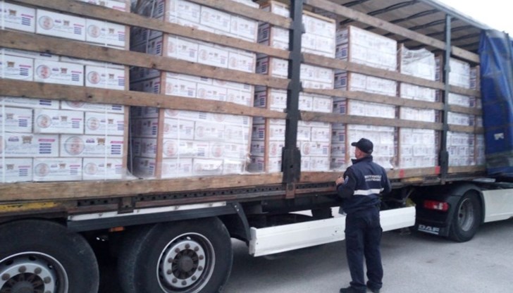 Митнически служители задържаха заготовки за цигари на ГКПП Дунав мост 2 – Видин