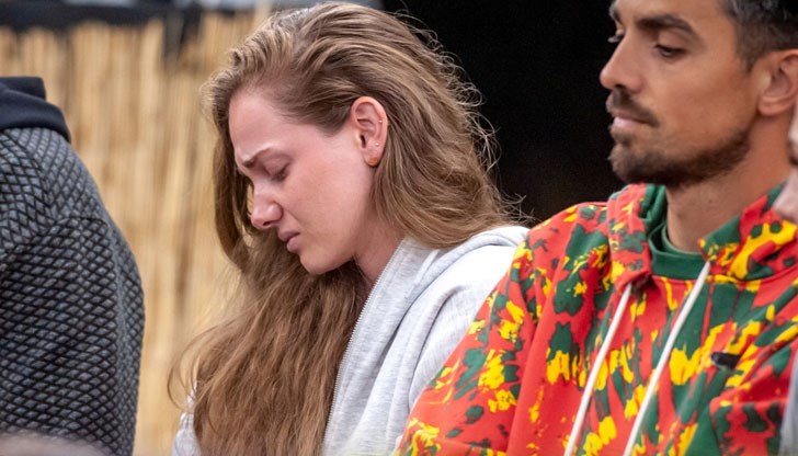 Бившата Мис България получи тежка травма на коляното и не може да продължи играта си в риалитито Бившата Мис България получи тежка травма на коляното и не може да продължи играта си в риалитито