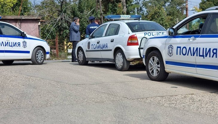 Той е задържан в полицейския арест