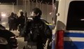 Въоръжен мъж влетя с кола на летището в Хамбург