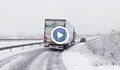 Първи транспортни проблеми заради снеговалежа