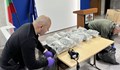 Хванаха служител на Агенция „Митници“ с 20 килограма марихуана