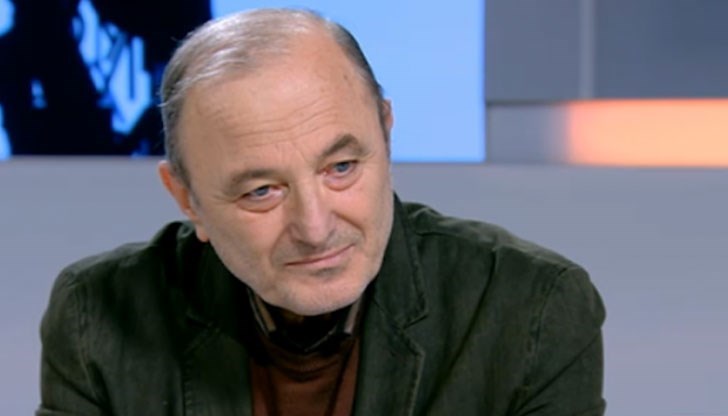 Чрез смяната на Мустафа Карадайъ с Делян Пеевски Ахмед Доган дава заявка за преместване на ДПС в епицентъра на българската политическа власт Чрез смяната на Мустафа Карадайъ с Делян Пеевски Ахмед Доган дава заявка за преместване на ДПС в епицентъра на българската политическа власт