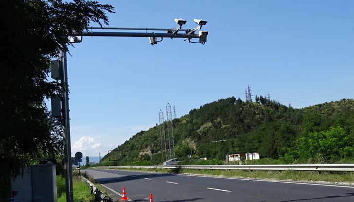 Системата е интегрирана с МВР, Митниците и НАП