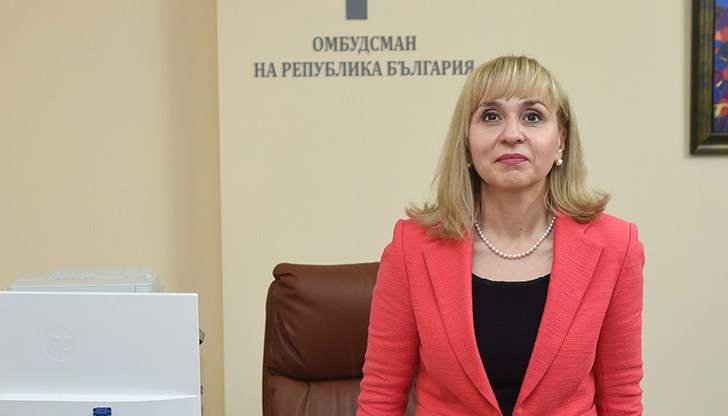 Пълният хаос в малките населени места продължава