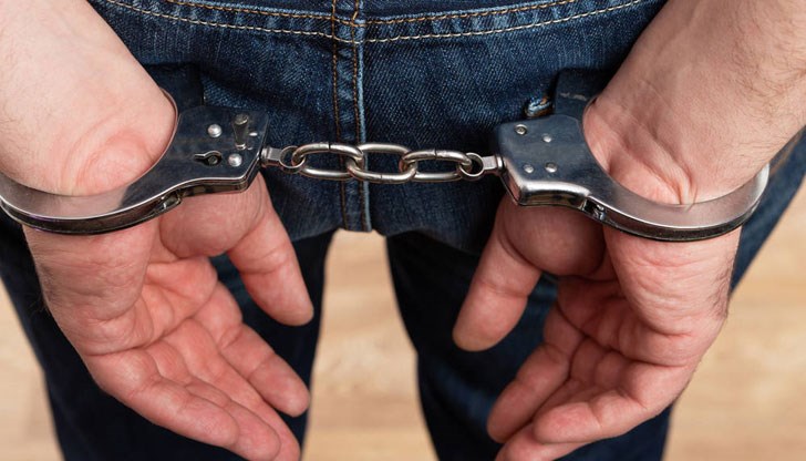 Европейската заповед за арест спрямо него е издадена от прокуратурата в Австрия Европейската заповед за арест спрямо него е издадена от прокуратурата в Австрия