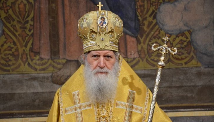 Българският патриарх е хоспитализиран с белодробно заболяване