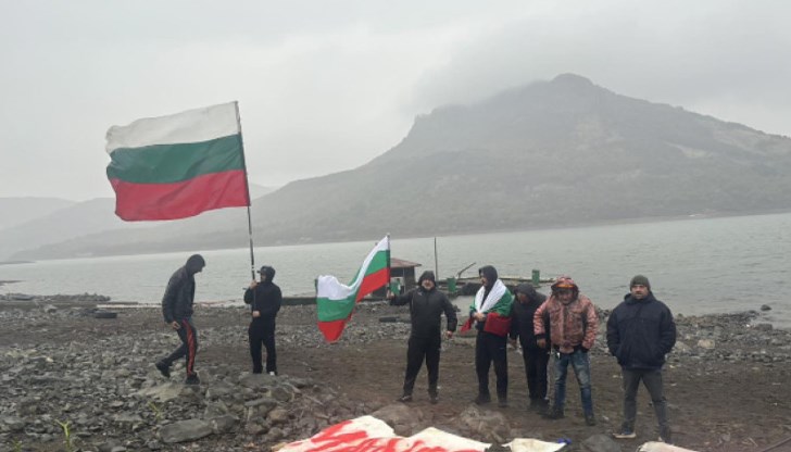 Протестът се проведе по крайбрежието на язовир "Студен кладенец", Кърджалийско