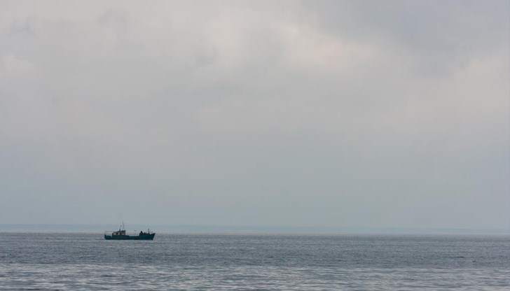 На борда има двама български граждани, единият от които е капитанът на плавателното средство На борда има двама български граждани, единият от които е капитанът на плавателното средство