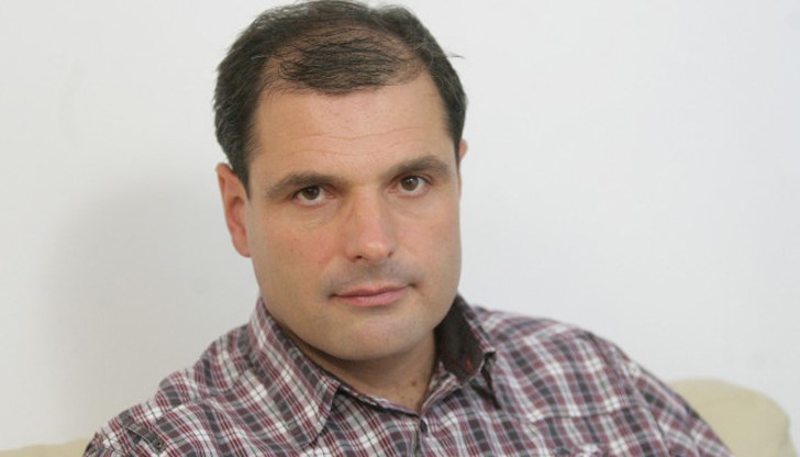 По думите му промяната на върха на ДПС е била подготвена и сега и е дошло времето