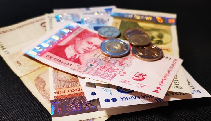 Вместо досегашните 85,71 лева предлагат максималното дневно обезщетение да се увеличи на 107,14 стотинки Вместо досегашните 85,71 лева предлагат максималното дневно обезщетение да се увеличи на 107,14 стотинки