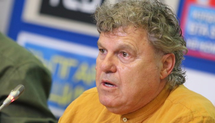 Поредната идиотщина на поредното министерство ще изкара инструкторите на протест, заяви председателят на Съюза на преподавателите по авто-мото подготовка Поредната идиотщина на поредното министерство ще изкара инструкторите на протест, заяви председателят на Съюза на преподавателите по авто-мото подготовка