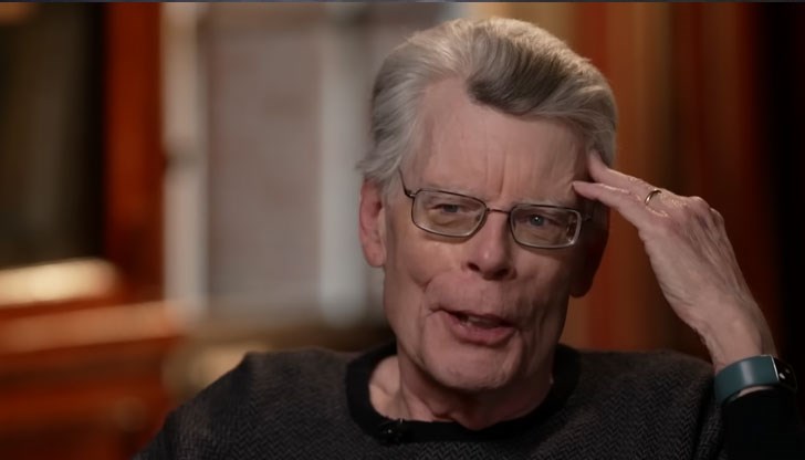 Стивън Кинг и Питър Строб издават "Талисманът" през 1984 година Стивън Кинг и Питър Строб издават "Талисманът" през 1984 година