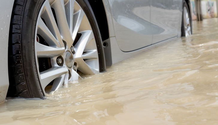 Очакват се наводнения, силни пориви на вятъра и виелици