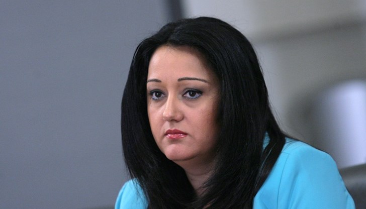 Гледаме с лице и към много опасности и рискове Гледаме с лице и към много опасности и рискове