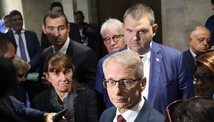 Осъждаме грешната му самопреценка за ролята му в държавата, пишат от партията Осъждаме грешната му самопреценка за ролята му в държавата, пишат от партията