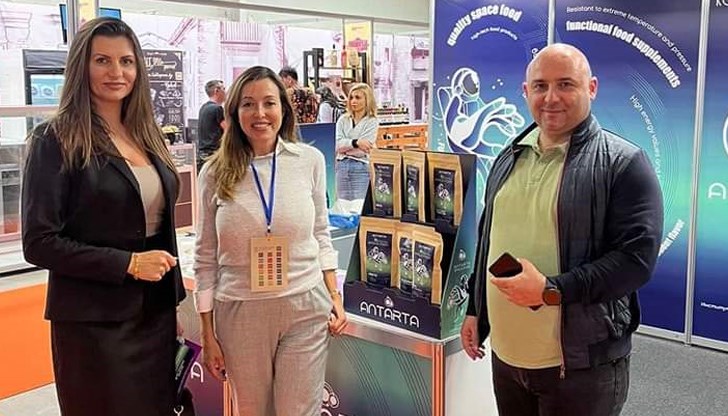 Космическите храни са изцяло съобразени с медицинските препоръки за нуждите на астронавтите по време на мисия Космическите храни са изцяло съобразени с медицинските препоръки за нуждите на астронавтите по време на мисия