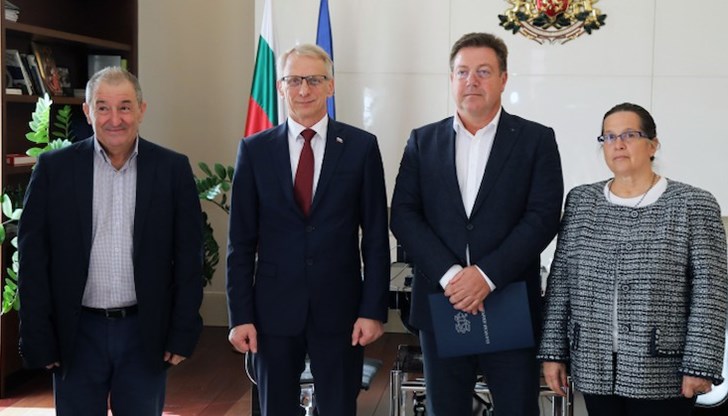 Николай Денков обсъди с Българския лекарски съюз възможните решения за е-рецептите