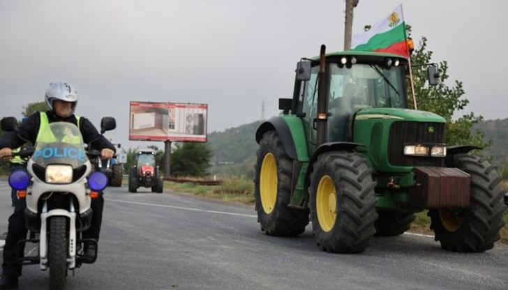Земеделските производители излизат по улиците на столицата с искания за оставки
