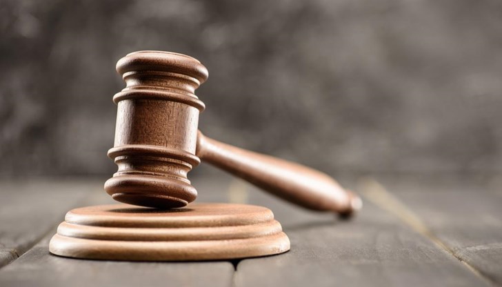 Младежите са роднини и известни на полицията с редица домови кражби Младежите са роднини и известни на полицията с редица домови кражби