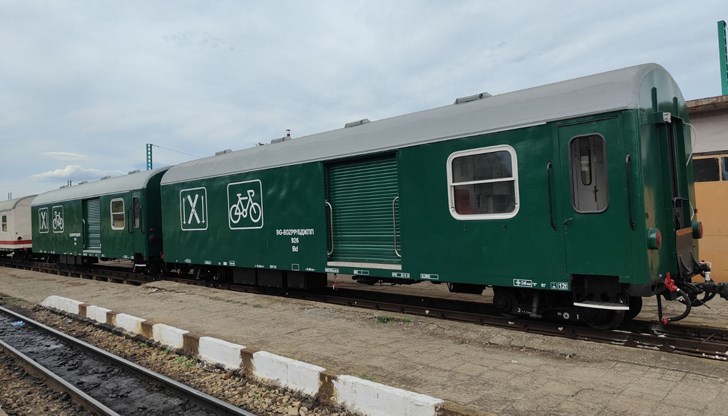 Два нови вагона ще се движат през почивните дни към композициите на бързите влакове „Родопи“ по направлението Септември - Добринище - Септември