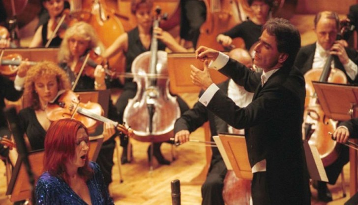 Изумителният диригент с блестяща международна кариера посвети живота си на музиката