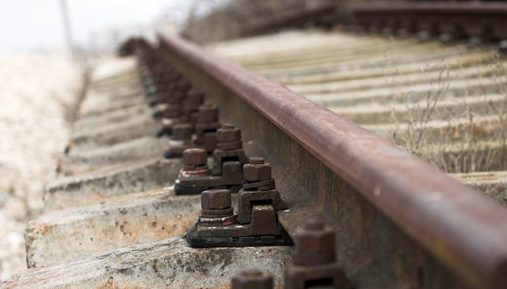 Пътническият влак от Каспичан за Русе също се отменя