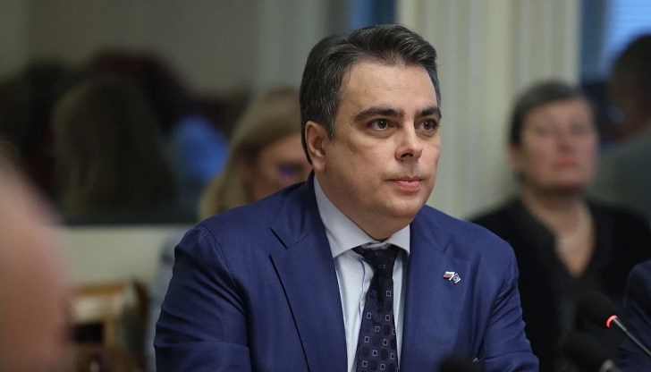 По думите на финансовия министър България ще се стреми да навакса нивата на заплатите